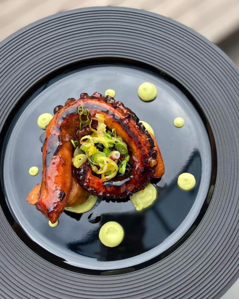 472913380 573994092281911 1695510089591144470 n 768x960