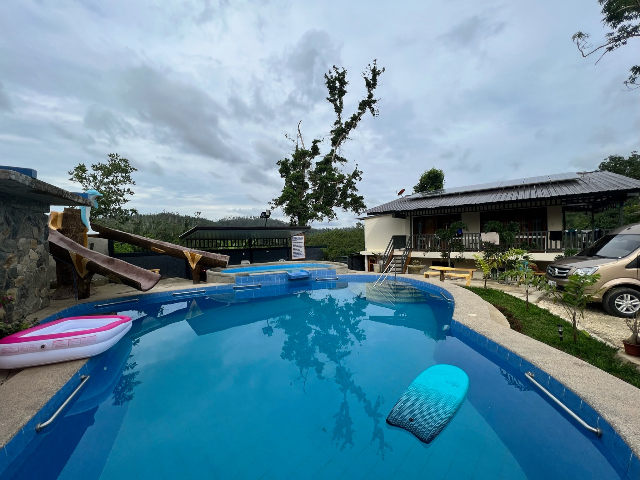 Mountaindew Garden swimming pool